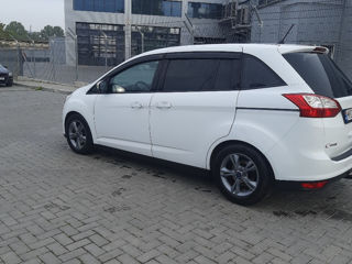 Ford Grand C-MAX foto 4