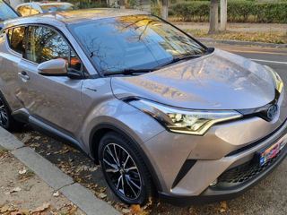 Toyota C-HR foto 3