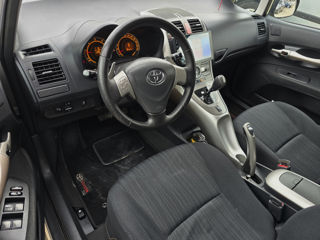 Toyota Auris foto 8