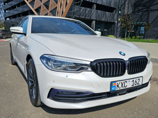 BMW 5 Series foto 1