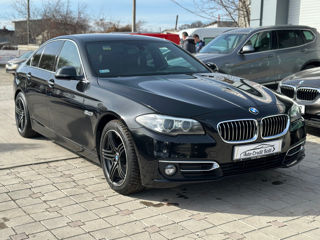 BMW 5 Series foto 3