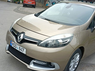 Renault Grand Scenic foto 8