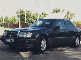 Mercedes Series (W124) foto 3