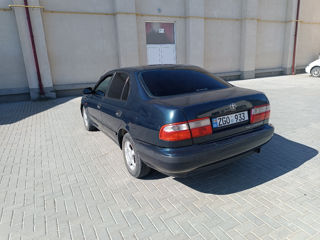 Toyota Carina foto 2