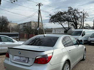 BMW 5 Series foto 6