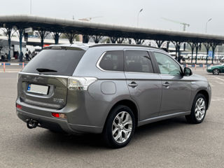 Mitsubishi Outlander foto 5