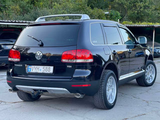 Volkswagen Touareg foto 4