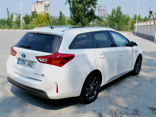 Toyota Auris foto 4