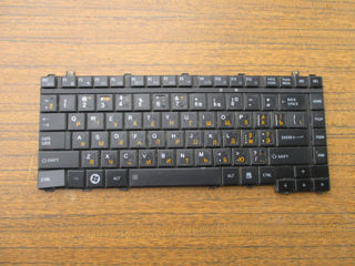 куплю клавиатуру на ноутбук Toshiba L305D-S5892 б.у.или новую