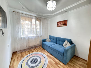 Apartament cu 2 camere, 55 m², Centru, Chișinău foto 4