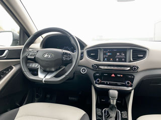 Hyundai IONIQ foto 11