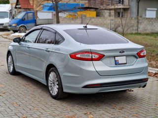 Ford Fusion foto 4