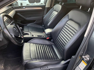 Volkswagen Passat foto 8