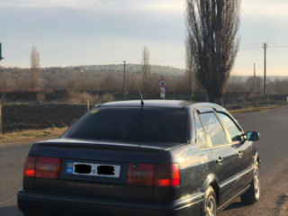 Volkswagen Passat foto 3