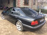 BMW 5 Series foto 4