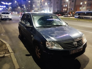 Dacia Logan foto 1