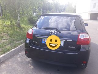 Toyota Auris foto 2