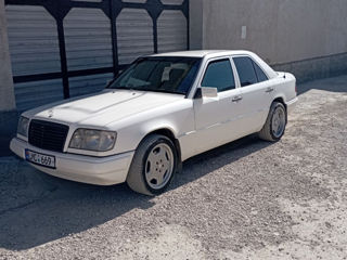 Mercedes Series (W124) foto 10