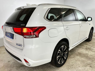 Mitsubishi Outlander foto 13