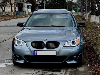 BMW 5 Series foto 2