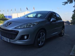 Peugeot 207 foto 3