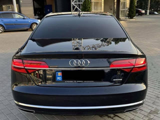 Audi A8 foto 3