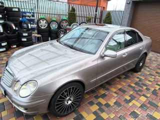 Mercedes E-Class foto 5