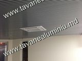 Poduri tavane plafoane suspendate din aluminiu metalice liniare foto 4