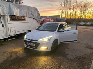 Hyundai i20 foto 2