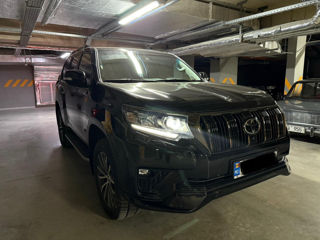 Toyota Land Cruiser Prado foto 2