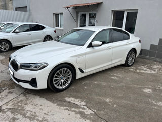 BMW 5 Series foto 2