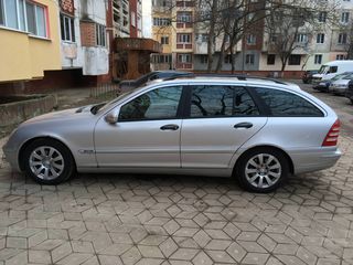 Mercedes C Class foto 4