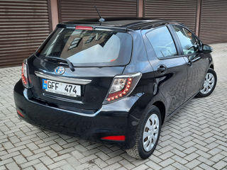 Toyota Yaris foto 4