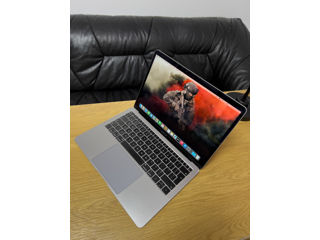 MacBook Air 13 2019/ i5 8gen/16gb Ram/ 512gb SSD/ Rate 0% foto 5