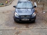 Hyundai Accent foto 3