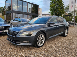 Skoda Superb foto 5