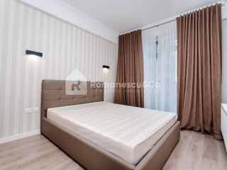 Apartament cu 2 camere, 65 m², Centru, Chișinău foto 3