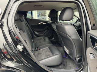 Infiniti Q30 foto 11