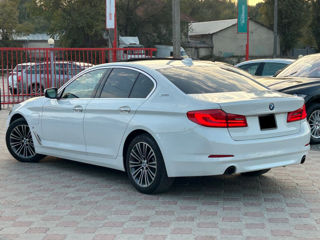 BMW 5 Series foto 4