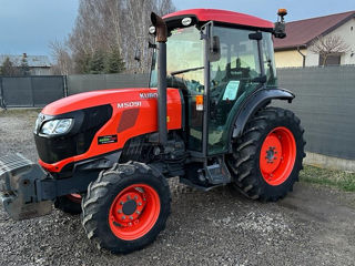 Kubota M