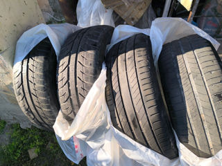 Шины 205/55 r16 2 Michelin и 2 Toyo зимние