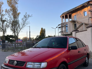 Volkswagen Passat foto 1