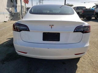 Tesla Model 3 foto 5