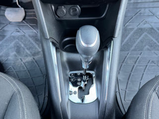 Peugeot 208 foto 15