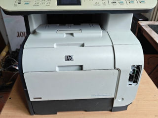 HP Color Laserjet CM 2320fxi жуёт бумагу.