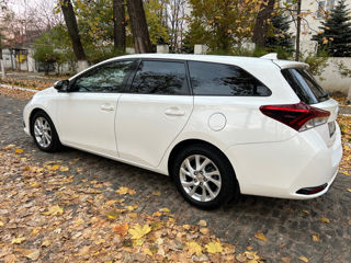 Toyota Auris foto 4