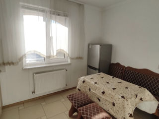 Apartament cu 2 camere, 85 m², Buiucani, Chișinău foto 4