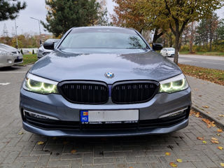 BMW 5 Series foto 2