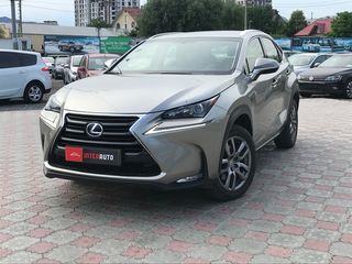 Lexus NX Series foto 1