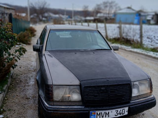 Mercedes Series (W124)